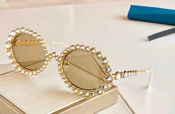 

женщины дизайнер солнцезащитных очков 0620 инкрустированный сверкающий кристалл алмаза небольшой овальная рамка высшего качества uv400 очки, White;black