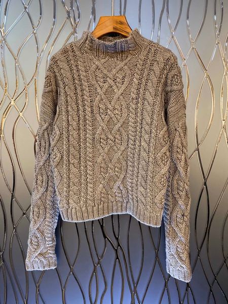 

autumn and winter 2019 new women's small high collar twist knitting decoration long sleeve solid color sweater 1105, White;black