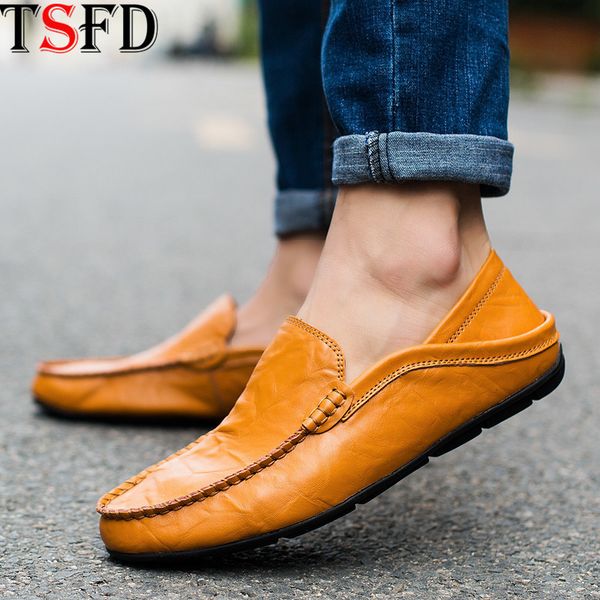 

summer men's shoes lightweight men's leather sneakers fashion men shoes leather drive man loafers plus size lazy y10, Black