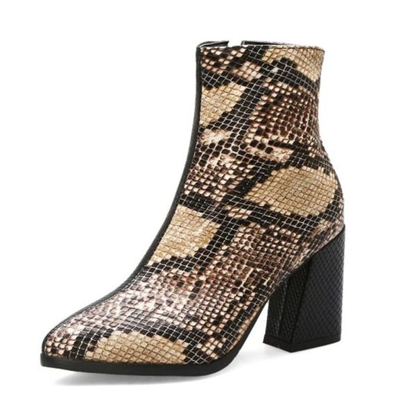 

short boots with high with boots will code woman, Black