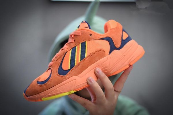 adidas yeezy 700 purpura