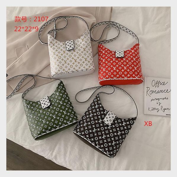 

new women handbags gold chain shoulder bags