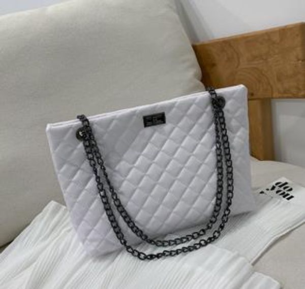

designer shoulder bag decoration lock diamond shape female bags new chain large capacity bag