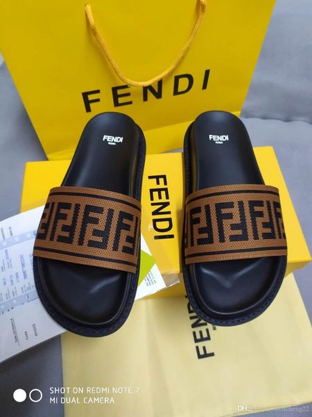 

women's sandals and slippers designed by 2020 explosion models, simple and fashionable, designers design a variety of colors to choose, Black