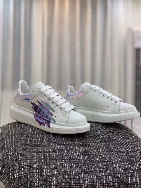 

2020 new xe couple high-quality casual sneakers couple fashion sneakers luxury design thick-soled casual shoes