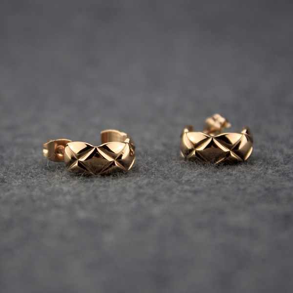 

Ѭомбиекие еѬги женина женина Ѭозовое золоо кока еѬга, Golden