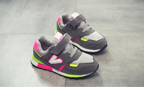 

2019 spring and autumn new children's shoes wholesale fashion outdoor shoes matching color leisure sports shoes letters velcro children, Black;red