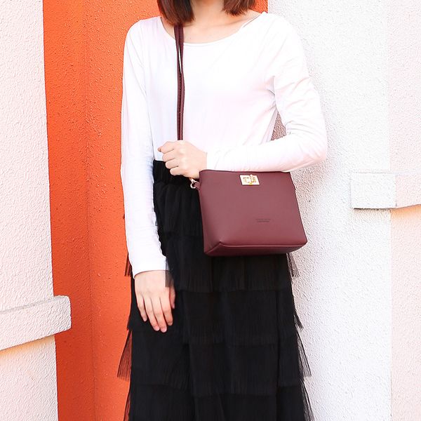 

2020 новой мешок мода женщин сумки дикого ведро большой емкость мессенджеры ины плечо