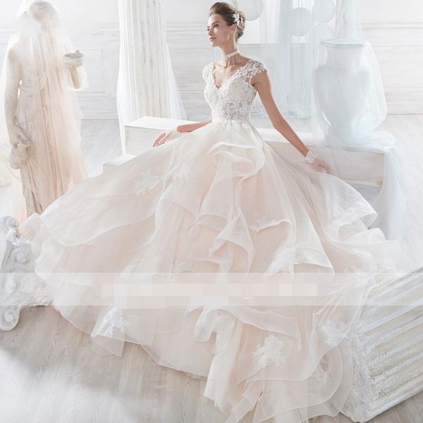 Abiti da sposa avorio champagne Abiti da ballo Scollo a V Manica corta Ruffles Perline di pizzo Abito da sposa Berta con paillettes Ricevimento nuziale Abiti da sposa