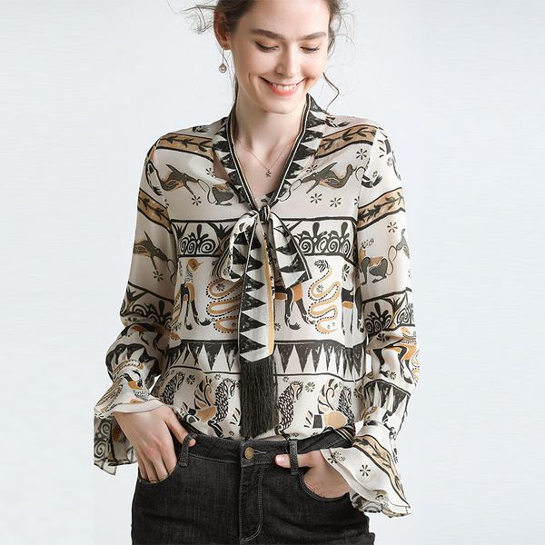 

Whole ale 100 ilk women blou e hirt with animal print long flare leeve v neckline with ta el hipping