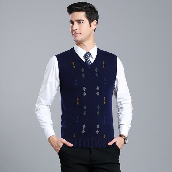 

2019 spring autumn men argyle v-neck knitted vests sleeveless sweater pullover wool vest, Black;white