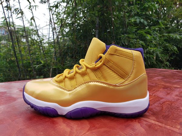 

2020 new arrival 11 11s high mens basketball shoes number 24 white purple gold 11s sports shoes size 40-47