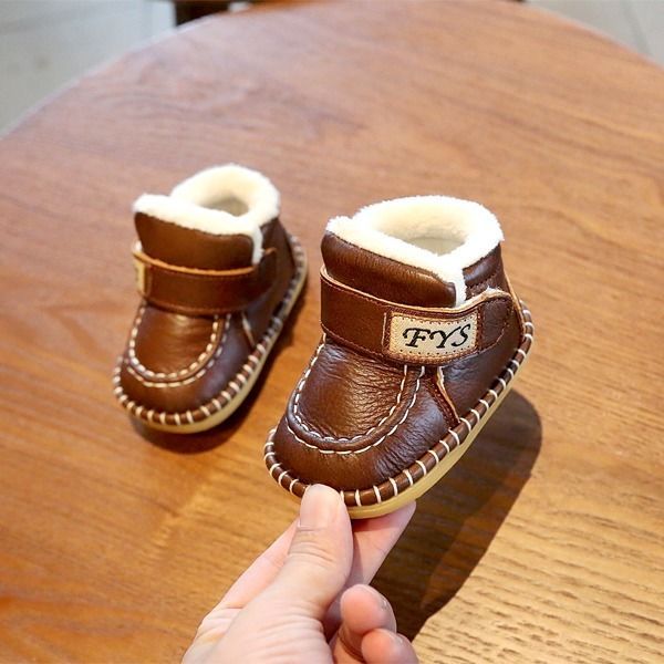 

winter leather male and female baby cotton shoes 0 / 1 years old plus velvet toddlerkeep baby snow boots soft soled cotton