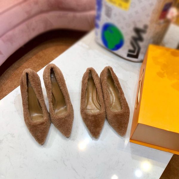 

winter new wool pumps towel mules pointed fluffy high heel designer luxury sandals brand shoes sheep hair sandals, Red;white