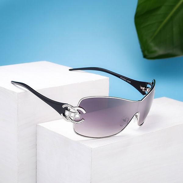 

2020 new sunglasses women imitation diamond sun glasses fashion metal shade ladies siamese glasses goggles uv400, White;black