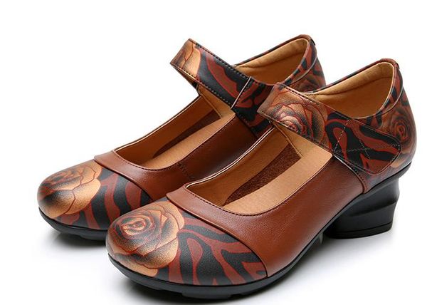 

2019 women's shoes in spring and autumn with new style middle heel coarse heel round head mother shoes@236, Black