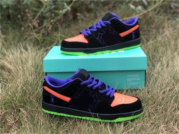

6817 006 authentic sb dunk low night of mischief running shoes men glow in the dark black/total orange-court purple-volt bq- sneakers