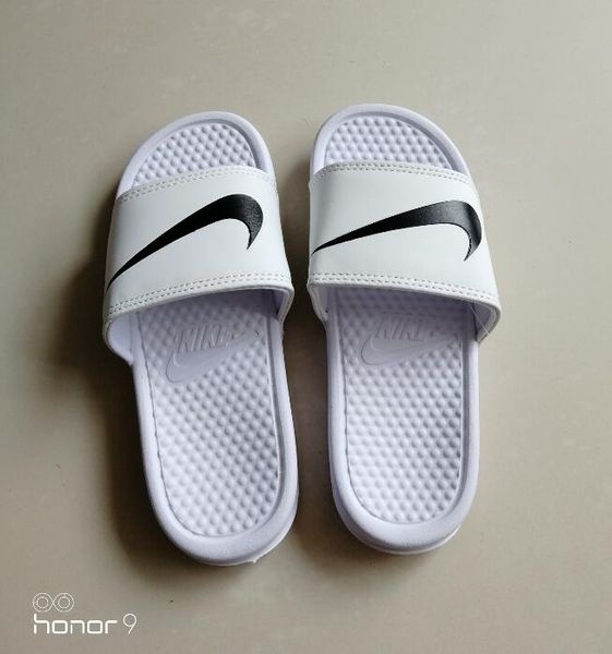 

Brand new 2019 women couple andal lipper hoe flip flop lide fa hion de igner women lipper 35 40 hipping