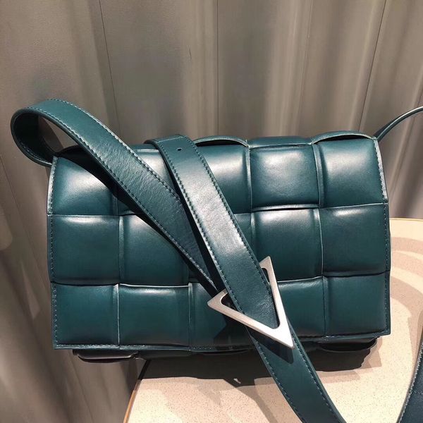 

factory wholesale original luxury purse, designed bag,wallet,2colors made by lamb skin,fast delivery