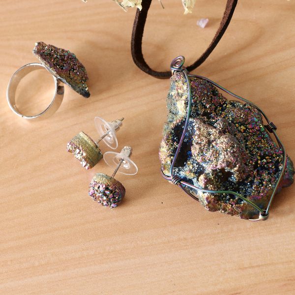 

natural agate irregular stone hand twisted wire wrapped jewelry, Silver