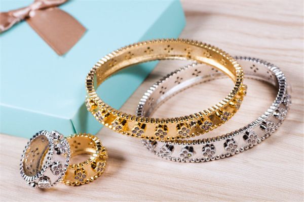 

Women Fashion Flowers Bracelets Rings Gold Silver Jewelry Designer Luxury Rings Bangles Sets Top Quality Girls Wedding Jewelry Lover Gift