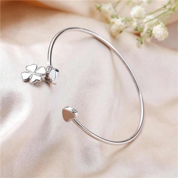 

manufacturer wholesale s925 sterling silver fashion heart shape lucky clover bracelet japanese and korean simple opening bracelet for women, Black
