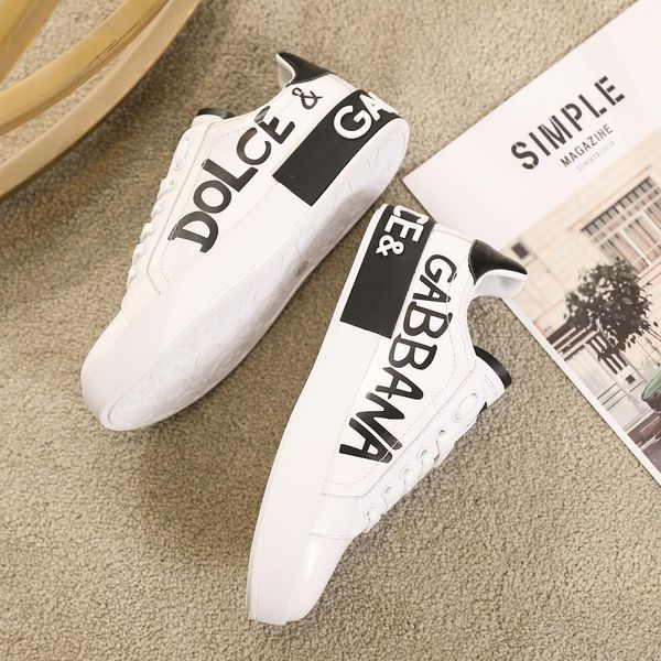 

2019 luxury de igner men and women leather ca ual hoe party couple hoe fa hion wild port hoe ize 35 45