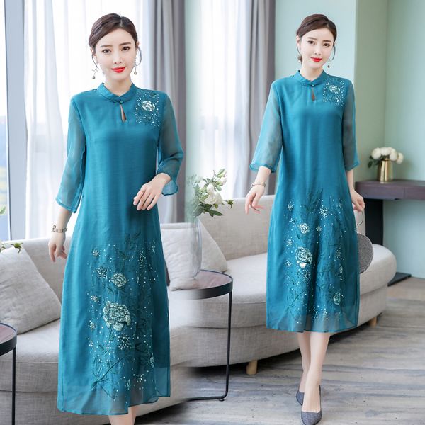 

2019 traditional chinese dress cheongsam qipao long sleeve vintage embroidery cheongsam vestido oriental dress mandarin collar, Red