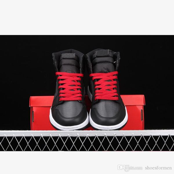 

nkj01a 2020 basketball shoes i high og black satin men silk design red black match outdoor sneakers casual mens trainers 555088-060