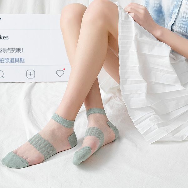 

women socks 1 pair 2019 spring new striped color women fashion short socks for breathable transparent korean, Black;white