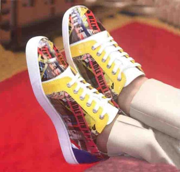 

20s fashion spikes men's flat red bottom spikes sneakers italy brand design red rubber sole graffiti patent leather fashion traine, Black