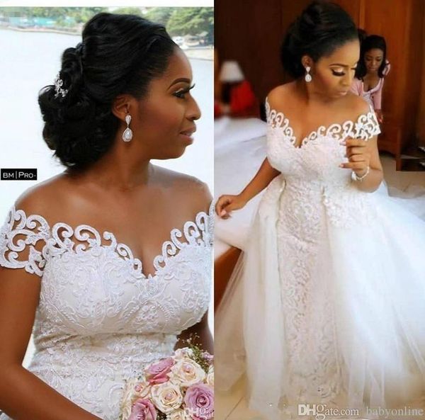 2020 Atemberaubende afrikanische nigerianische Meerjungfrau-Hochzeitskleider mit abnehmbarer Schleppe, voller Spitze und durchsichtiger, schulterfreier, kurzärmliger Brautkleider