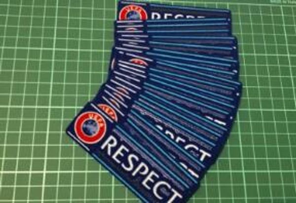 

Патч RESPECT 2015-2017 Футбольный значок Кашемировый материал бархат