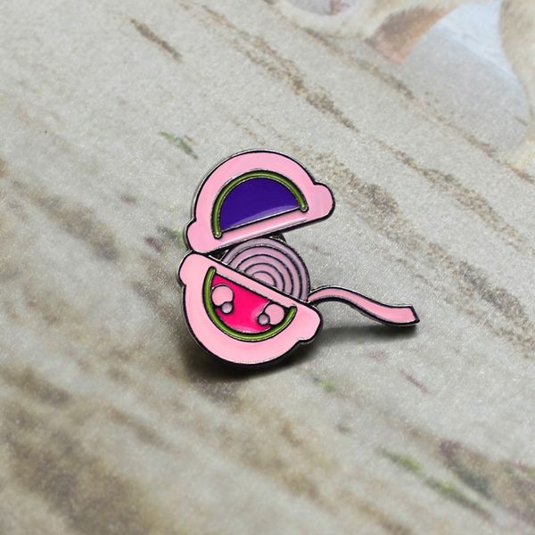 

bubble gum rolled brooch junk food personality creative enamel decoration special cartoon lapel jeans cute pins, Gray
