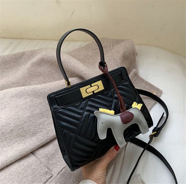 

new fashion 2020 handbag kitten bag stylish embroidered rhomb shoulder bag ph-cfy2006014