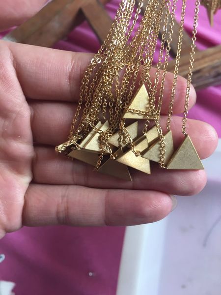 

400pc geometric necklace wtih card and box packing