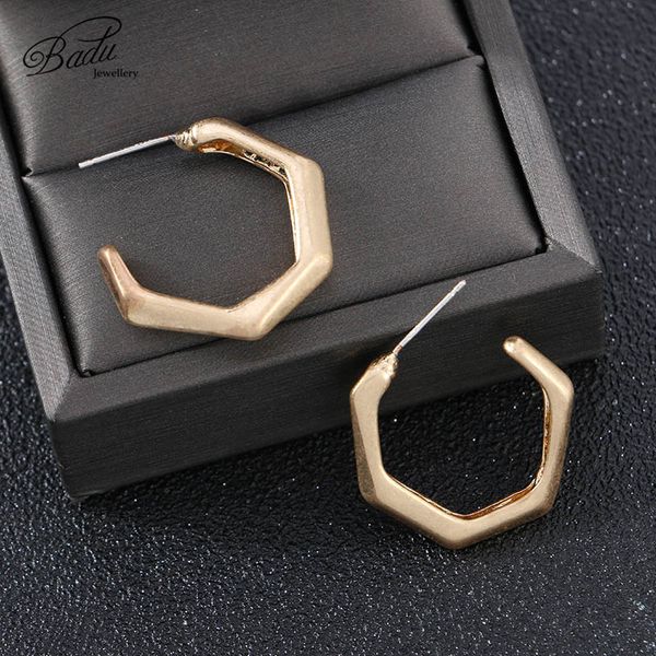 

budu fashion simple metal hoop earrings for women gold/silver punk daily c shape geometric statement earrings jewelry wholesale, Golden;silver