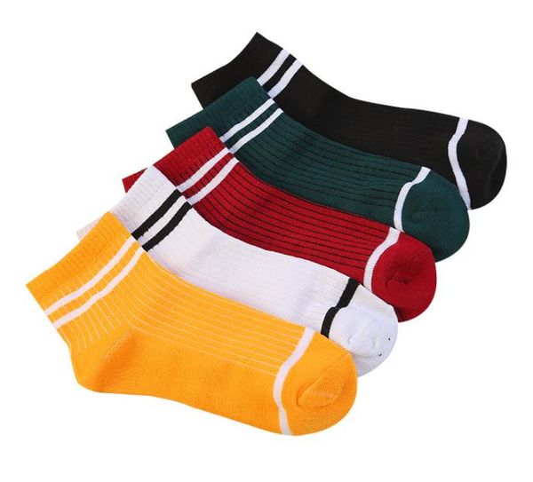 Modische gestreifte Socken für Damen und Teenager, Strumpfwaren, lässige Baumwolle über dem Knöchel, vier Jahreszeiten-Socken, Weihnachtsgeschenke