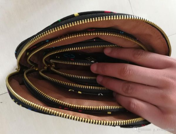 

Cases e Estojo de Cosméticos g_evangeline