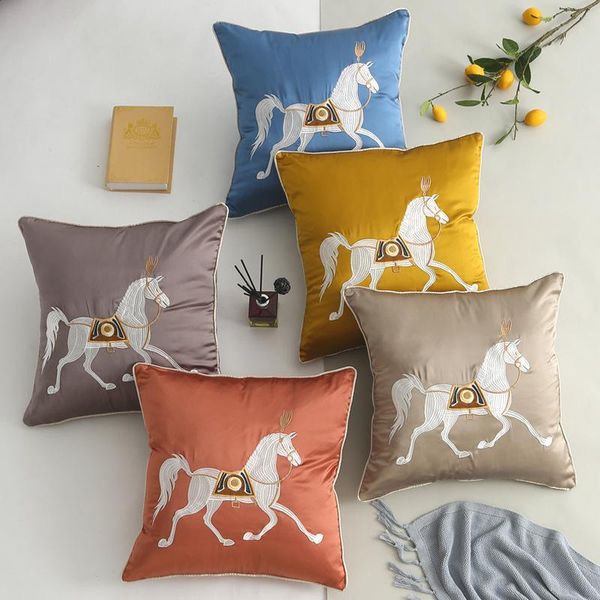 High End Luxury New Chinese Precision Satin Embroidery Gallop High Precision Satin Embroidery Gallop