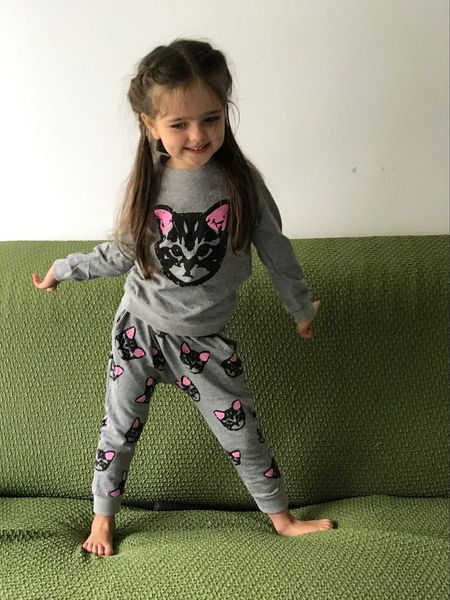 

2020 winter girls designer cat clothing kids girls clothes sets long sleeve t-shirt+pants children sports kids clothing sets, White