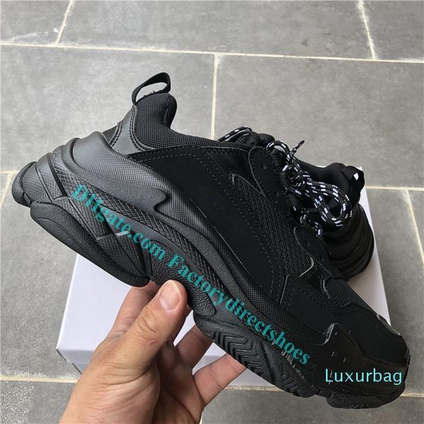 

new version paris triple-s casual shoes men womens triple black white pink beige gey red blue mens designer shoes sneakers dad shoes