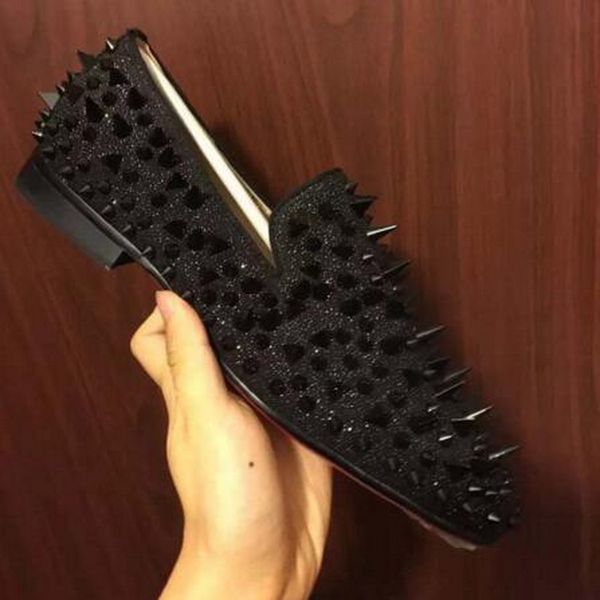 

Momo4 Модельер Марка Черный Блеск Шипы Красное Дно Мокасины Обувь Мужчины Квартиры