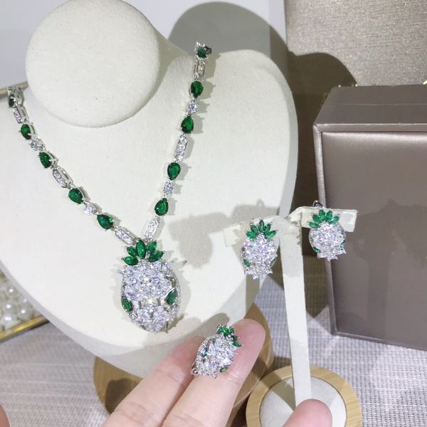 

luxury lady brass полного алмазные зеленый циркон глаз принцесса змей голова змеи 18k покрытие золото ожерелье чокеры серьга кольцо ювелирны, Black