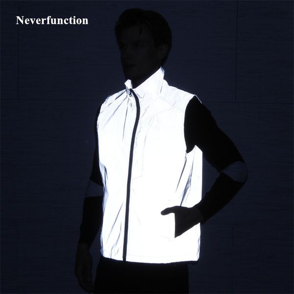 

new spring fashion full reflective hip hop men sleeveless windproof jacket nightclub stage performances streetwear vest coats, Black;white