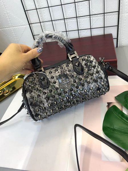 

designer-luxury handbag purse mom rivet style shoulder crossbody bag 2019 new style m m women shoulder bag