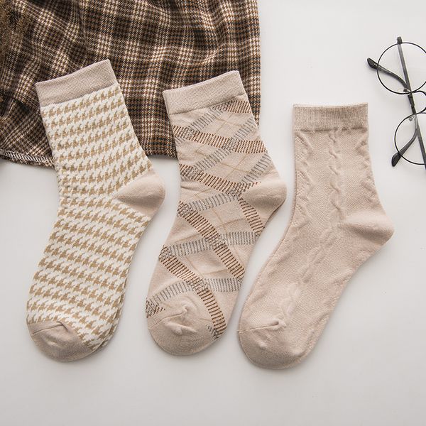

6 pieces = 3 pairs women socks light khaki colors japanese vintage home girls jacquard sock female harajuku streetwear house sox, Black;white