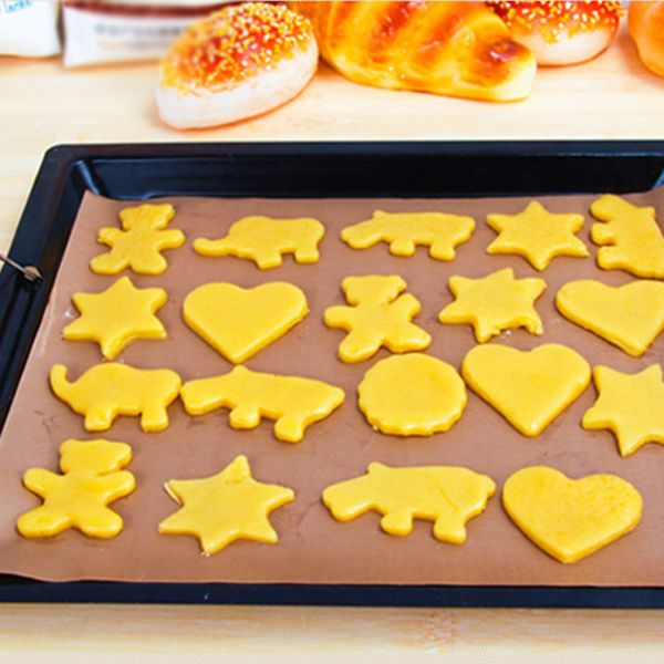 

reusable baking mat high temperature resistant teflon sheet pastry baking oilpaper heat-resistant pad non-stick for outdoor bbq
