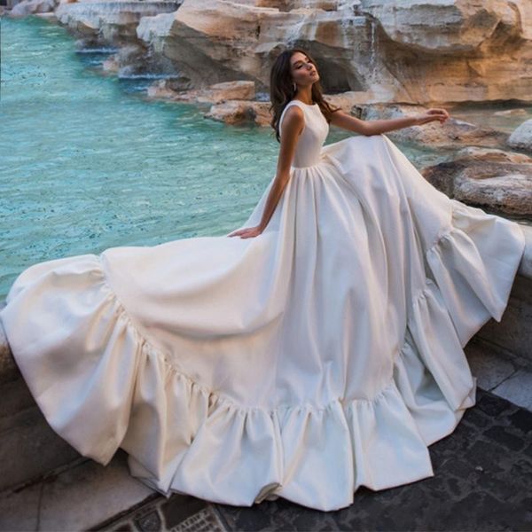 Abiti da sposa economici semplici in raso da spiaggia a linea gioiello collo increspato pieghe abiti da sposa stile country abito da sposa abiti da noiva