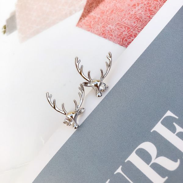 

2020 new simple small delicate elk asymmetry silver pin cute antlers zircon stud earrings for women fashion jewelry accessories, Golden;silver